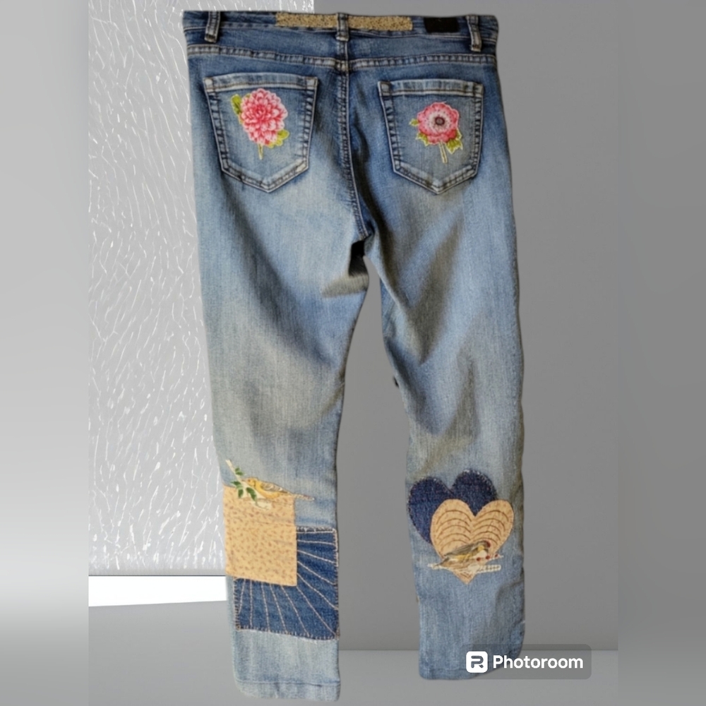 HAND CRAFTED Jeans UPCYCLED Blue Denim Patchwork Bird Floral Applique Size 6 - Picture 5 of 17